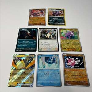 Pokemon TCG Assorted Lot Of 8 Cards